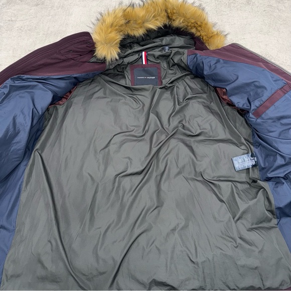 Tommy Hilfiger Burgundy Men’s Arctic Cloth Snorkel Coat/ Jacket - Picture 9 of 16